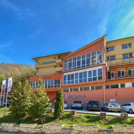 Hotel Balneo Comlex Medica Narechen à Narechenski Bani Extérieur photo